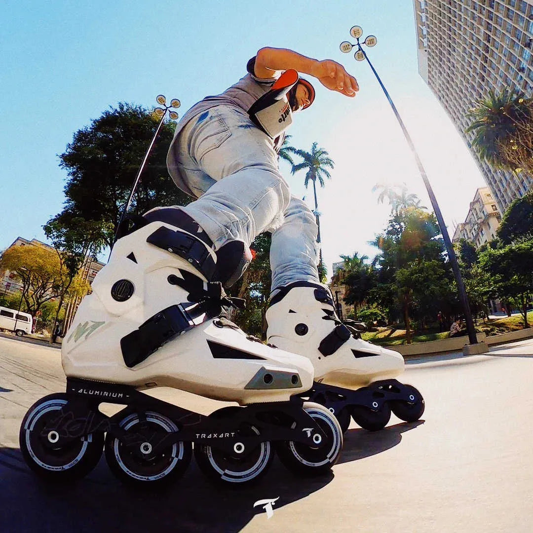 PATINS TRAXART REVOLT BRANCO | 80mm Abec 9